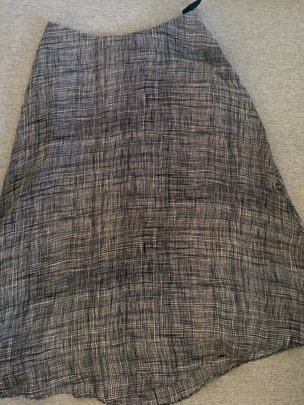 Theory Crosshatch Silk Volume Skirt, Size 4 - Picture 3 of 4